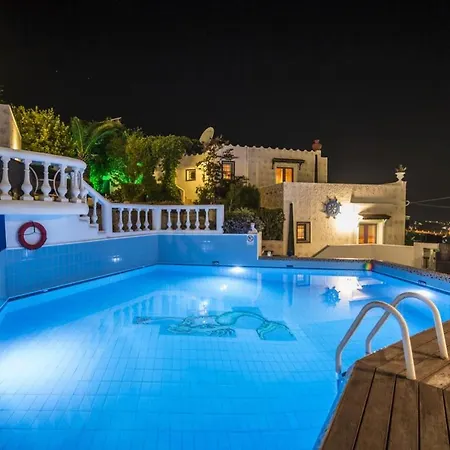 Standard Big In Blue Aegean With Shared Pool, Kitchen And Ac * Hersonissos (Crete)